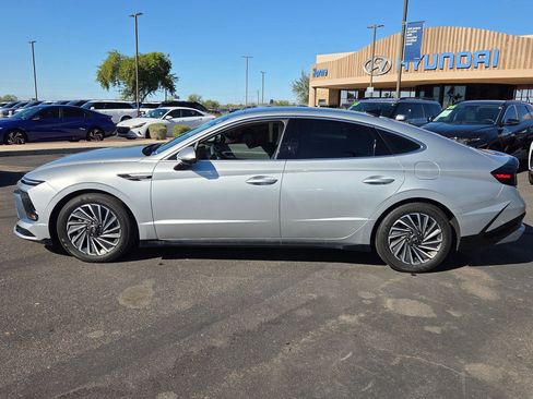 Used 2025 Hyundai Sonata Limited image 9