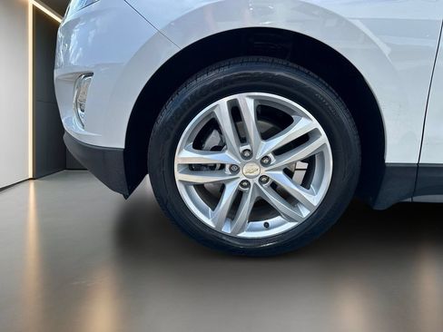 Used 2020 Chevrolet Equinox Premier FWD image 10