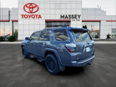Used 2023 Toyota 4Runner SR5 Premium w/ Moonroof Package RWD image 5