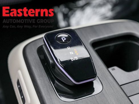 Used 2023 Nissan Ariya FWD image 13