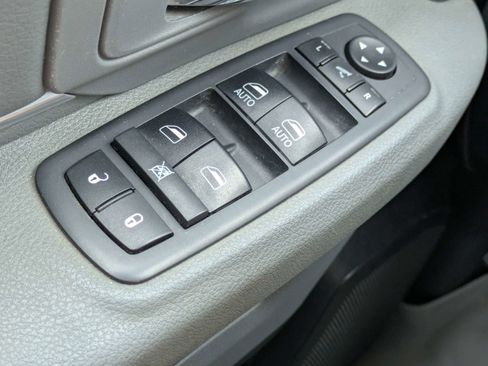 Used 2019 RAM 1500 Big Horn RWD image 25