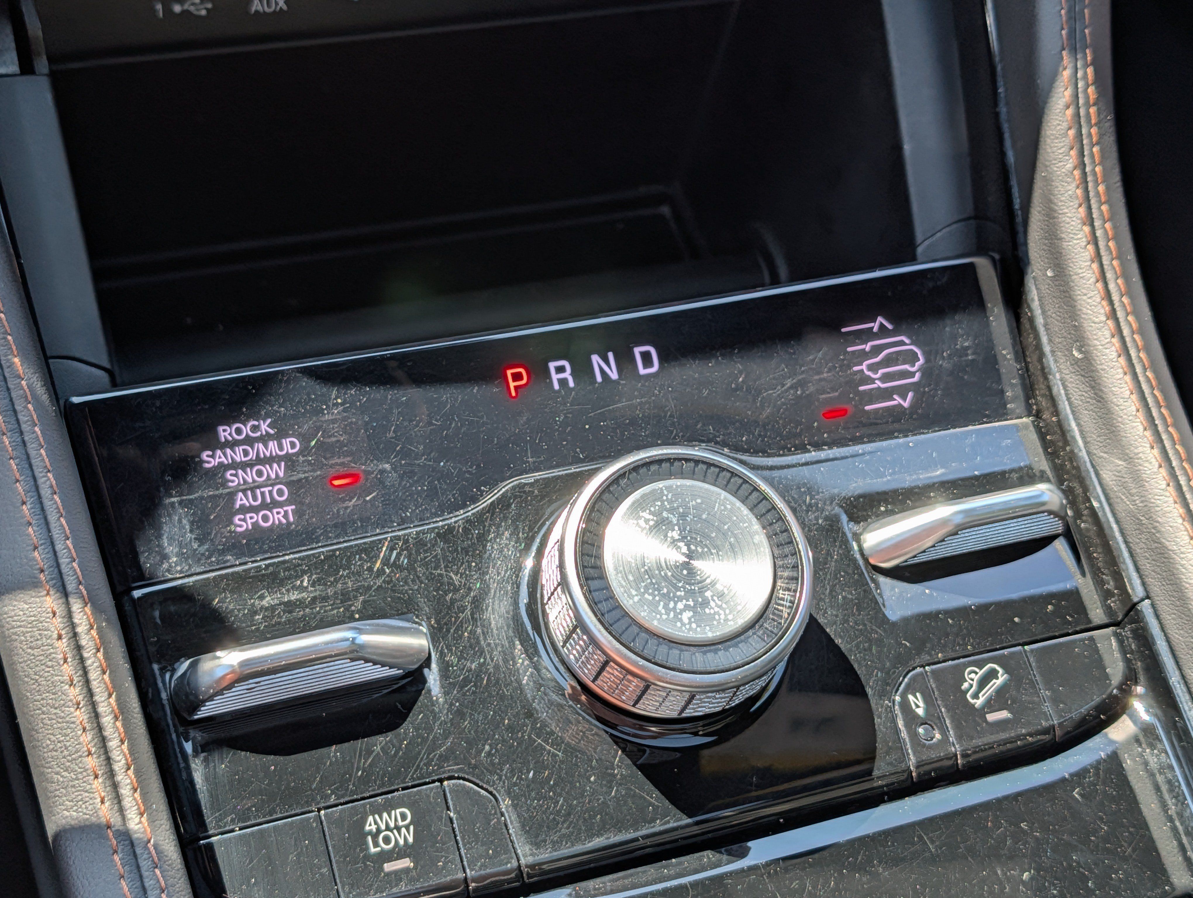 Used 2023 Jeep Grand Cherokee Summit AWD/4WD image 24