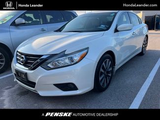 Used 2017 Nissan Altima 2.5 SV w/ Interior Lighting Package FWD video 1