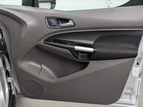 Used 2019 Ford Transit Connect XLT image 17