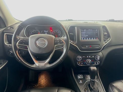 Used 2020 Jeep Cherokee Latitude Plus w/ Comfort/Convenience Group image 22