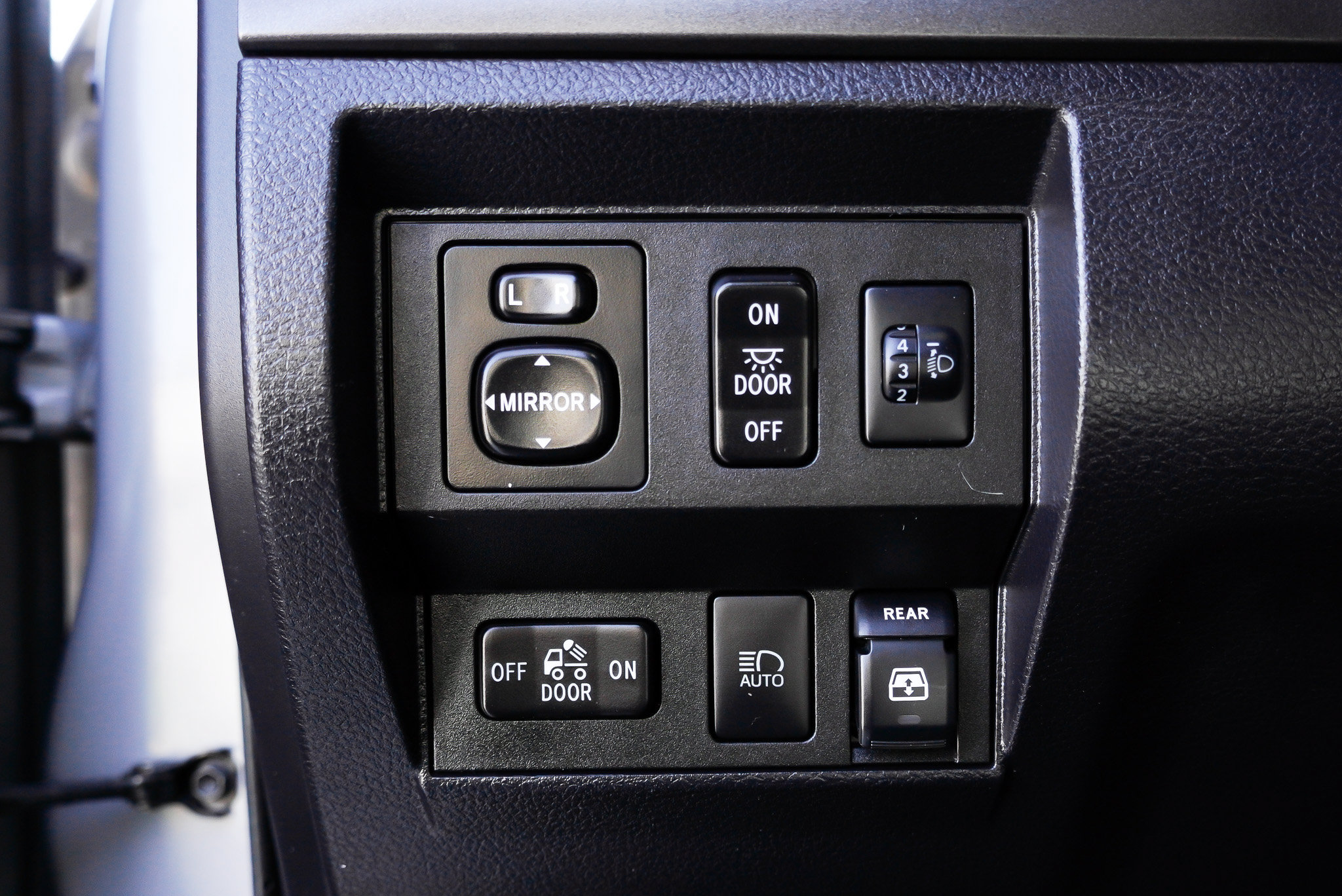 Used 2018 Toyota Tundra SR5 AWD/4WD image 20