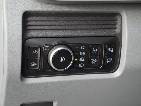 New 2026 Ford F250 XLT w/ XLT Premium Package image 5