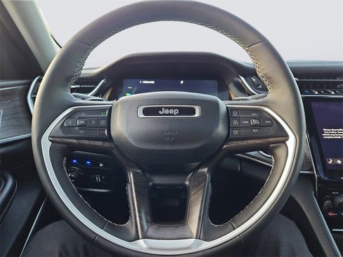 Used 2023 Jeep Grand Cherokee 4WD 4xe image 34