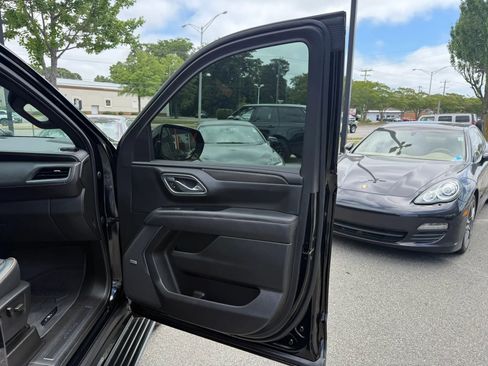 Used 2023 GMC Yukon XL AT4 w/ AT4 Premium Package AWD/4WD image 30