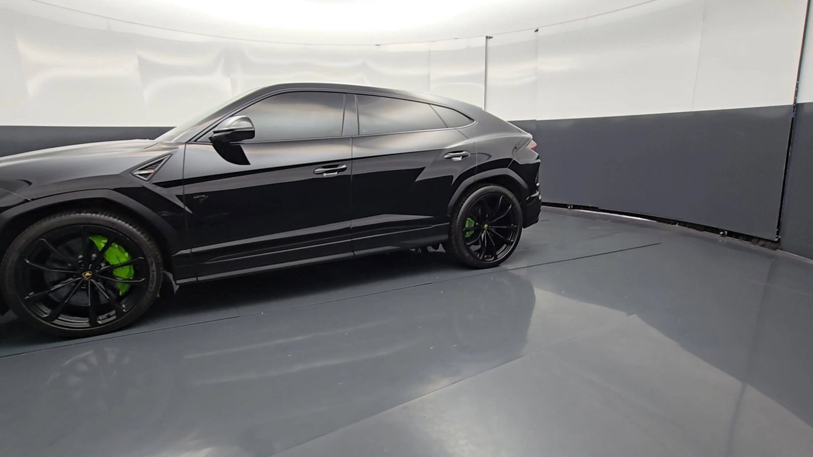 Used 2022 Lamborghini Urus AWD/4WD image 82
