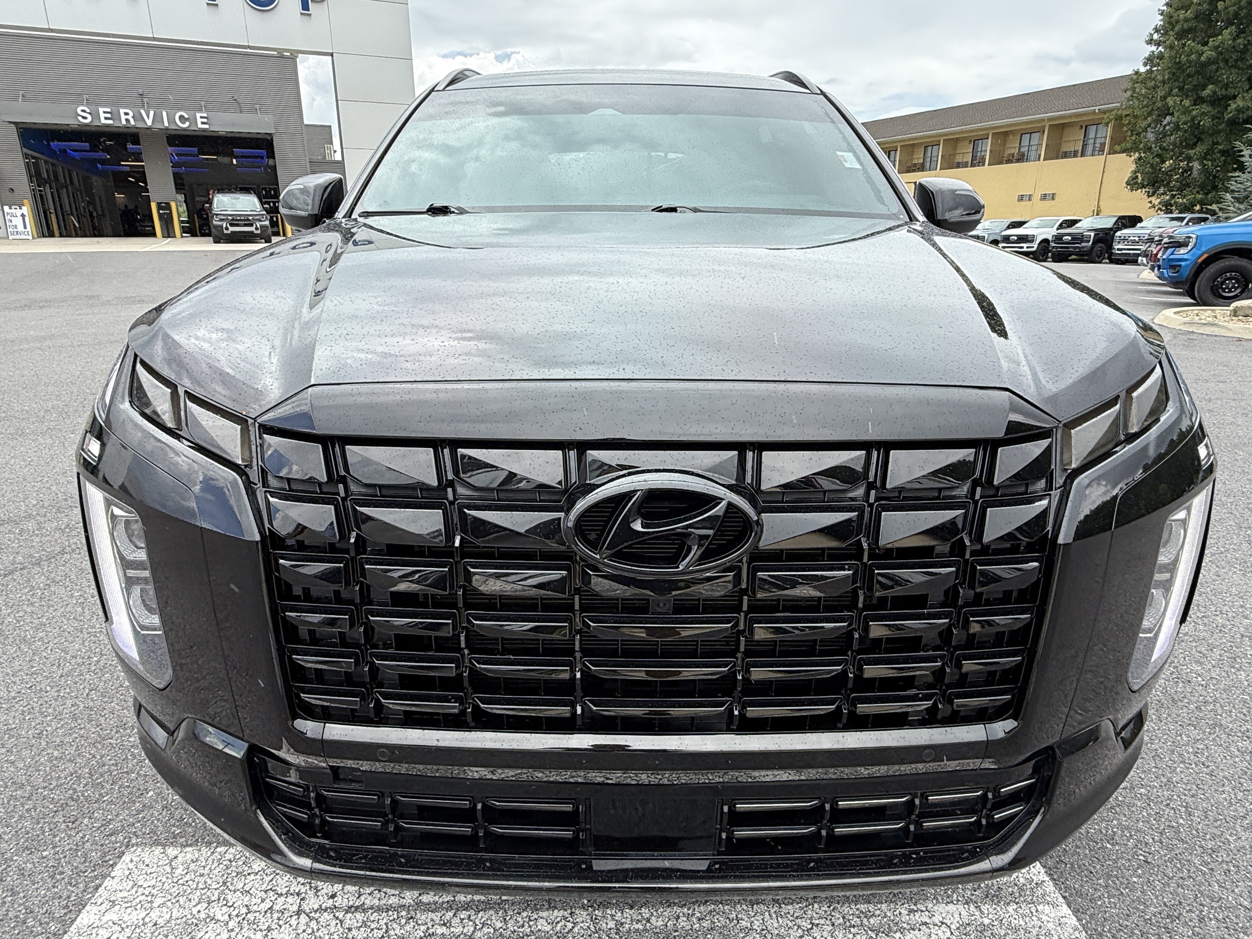Used 2025 Hyundai Palisade Calligraphy AWD/4WD image 2
