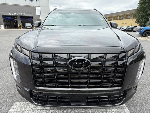 Used 2025 Hyundai Palisade Calligraphy AWD/4WD image 2