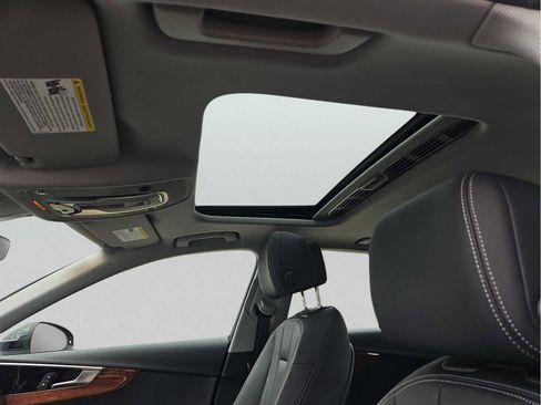 Used 2023 Audi A4 2.0T Premium w/ Convenience Package image 16