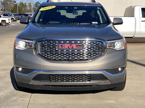 Used 2019 GMC Acadia Denali w/ Technology Package image 2