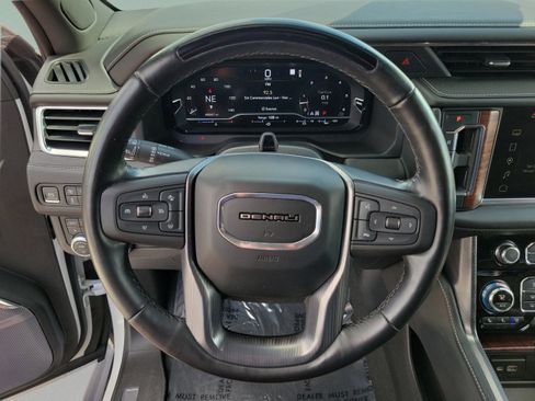 Used 2023 GMC Yukon Denali Ultimate image 22