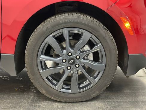 Used 2023 Chevrolet Equinox RS w/ RS Leather Package FWD image 27
