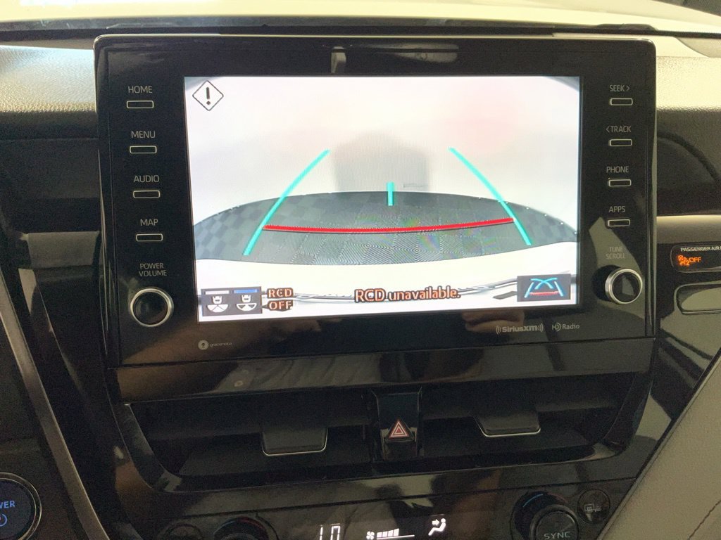 Used 2022 Toyota Camry XLE w/ Cold Weather Package FWD image 5