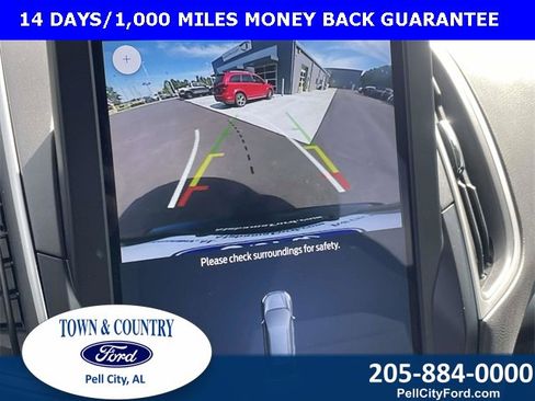 Certified 2024 Ford Edge SE w/ Black Appearance Package image 4