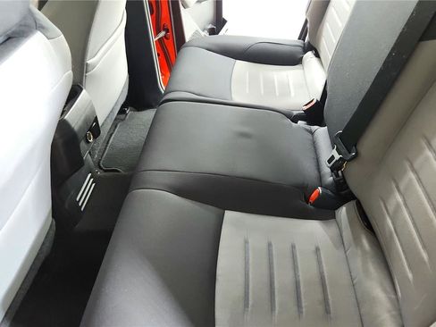 Used 2024 Toyota Tacoma TRD Off-Road image 15