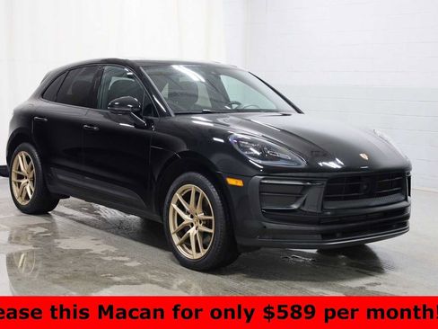 Certified 2023 Porsche Macan Turbo image 13