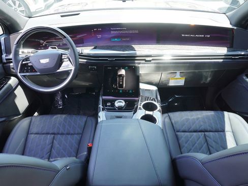 New 2025 Cadillac Escalade IQ Sport 1 w/ Smart Trailering package AWD/4WD image 12