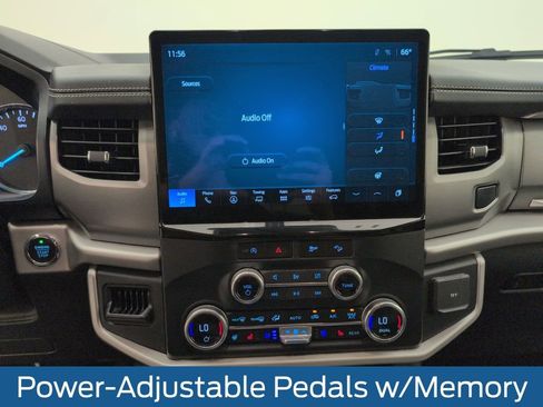 Used 2023 Ford Expedition Max XLT image 31