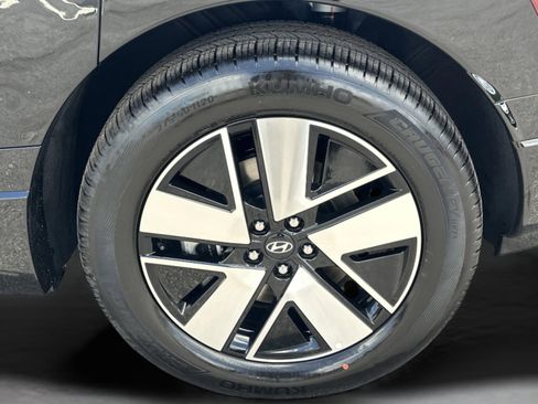 New 2026 Hyundai Ioniq 9 SEL AWD/4WD image 36
