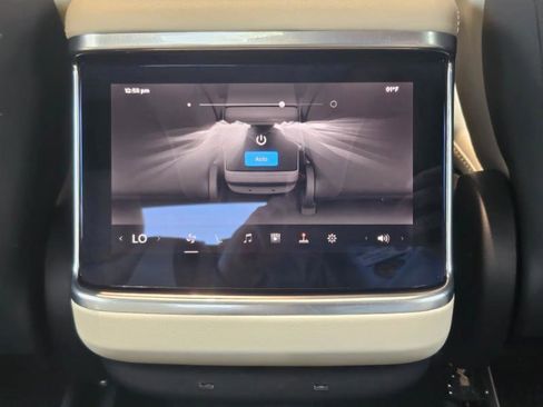 Used 2022 Tesla Model S AWD/4WD image 62