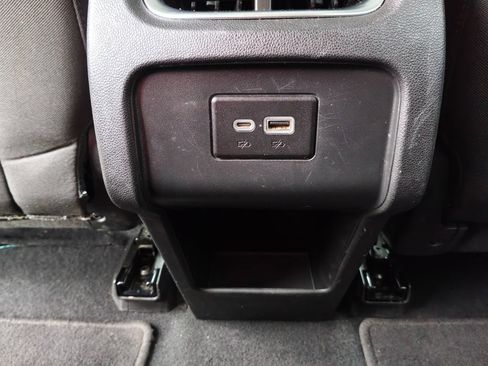 Used 2021 Chevrolet Blazer LT FWD image 13