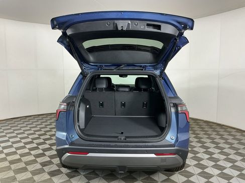 New 2026 Chevrolet Equinox LT w/ Convenience Package II AWD/4WD image 10