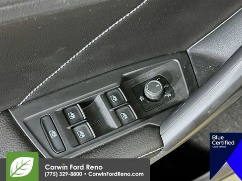 Used 2022 Volkswagen Tiguan SE image 21