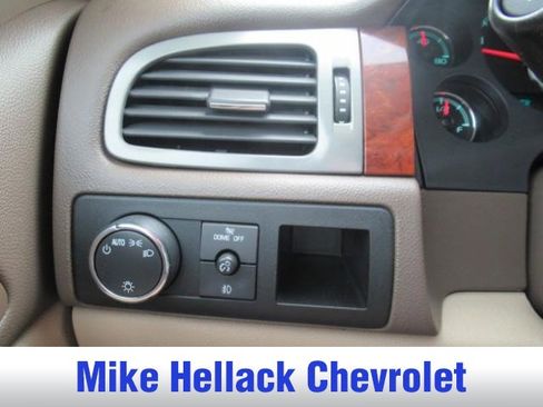 Used 2009 Chevrolet Tahoe LT image 25