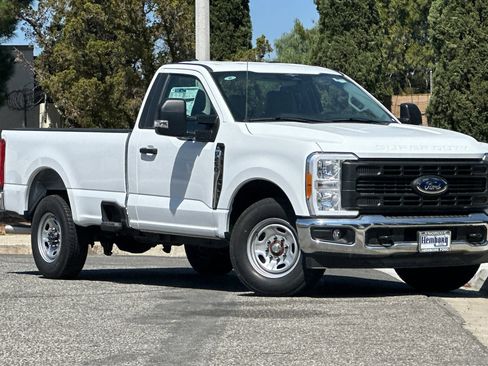 New 2023 Ford F250 XL w/ XL Chrome Package image 2