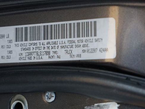 Used 2020 RAM 1500 Classic SLT AWD/4WD image 12