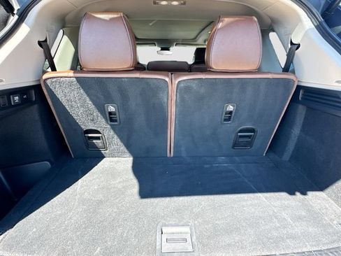 Used 2023 Acura MDX SH-AWD w/ Advance Package image 32