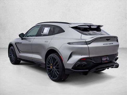 Used 2024 Aston Martin DBX 707 image 7