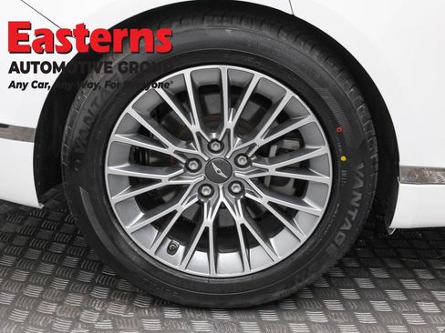 Used 2023 Genesis G80 2.5T AWD/4WD image 32