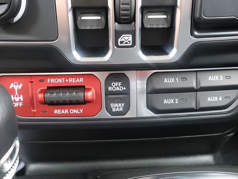 New 2026 Jeep Wrangler Unlimited Rubicon AWD/4WD image 17