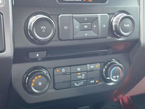 Used 2015 Ford F150 XLT AWD/4WD image 20