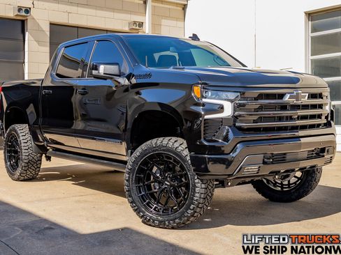 Used 2026 Chevrolet Silverado 1500 High Country w/ Midnight Edition AWD/4WD image 1