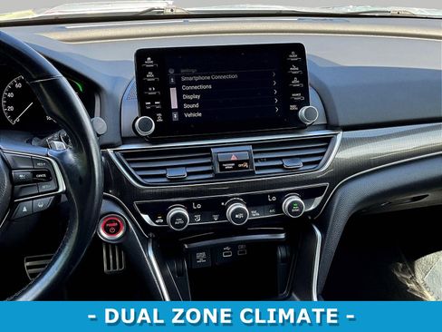 Used 2022 Honda Accord Sport image 9