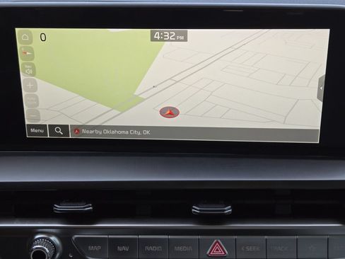 Used 2025 Kia Telluride S FWD image 12