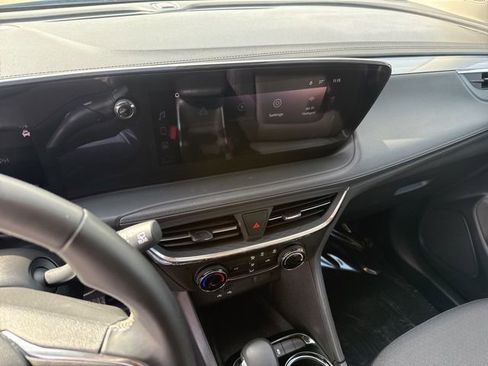Used 2025 Buick Encore GX Preferred image 24