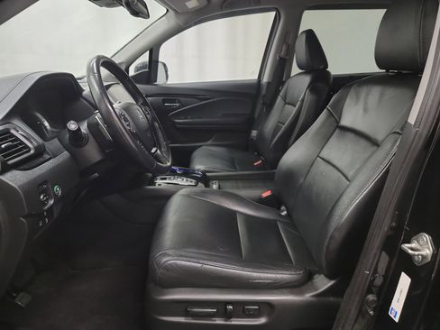 Used 2017 Honda Pilot Touring image 12