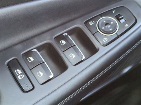 Used 2023 Hyundai Santa Fe SEL w/ Premium Package image 25