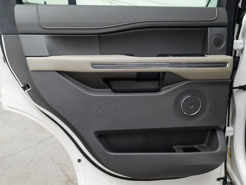 Used 2018 Ford Expedition XLT w/ Equipment Group 202A image 22