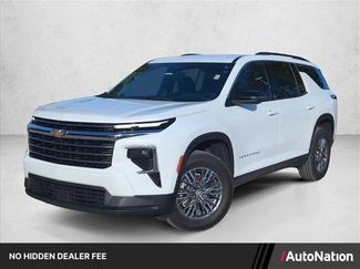 Used 2024 Chevrolet Traverse LT FWD video 1