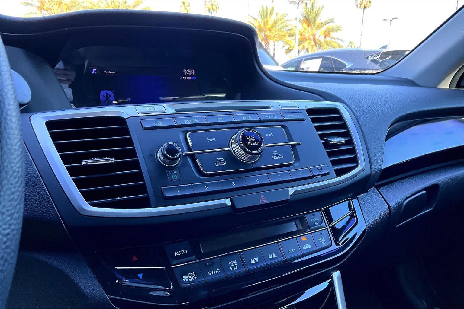 Used 2017 Honda Accord LX image 34