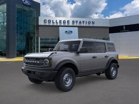 New 2025 Ford Bronco 4-Door image 1