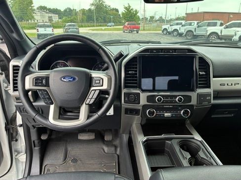 Used 2022 Ford F250 Lariat w/ Chrome Package AWD/4WD image 19